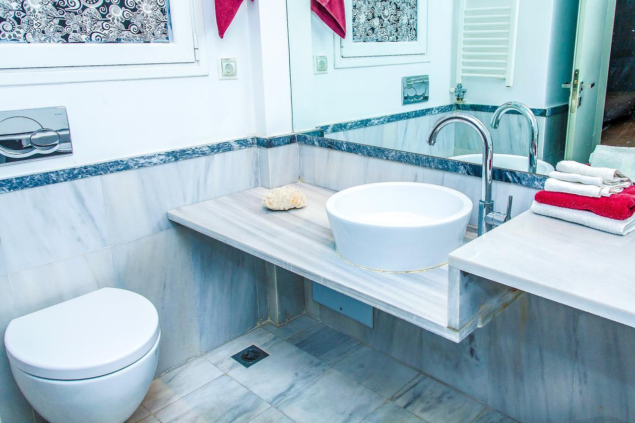 Alpha Boutique Apartment Next To Athens Museum Esterno foto