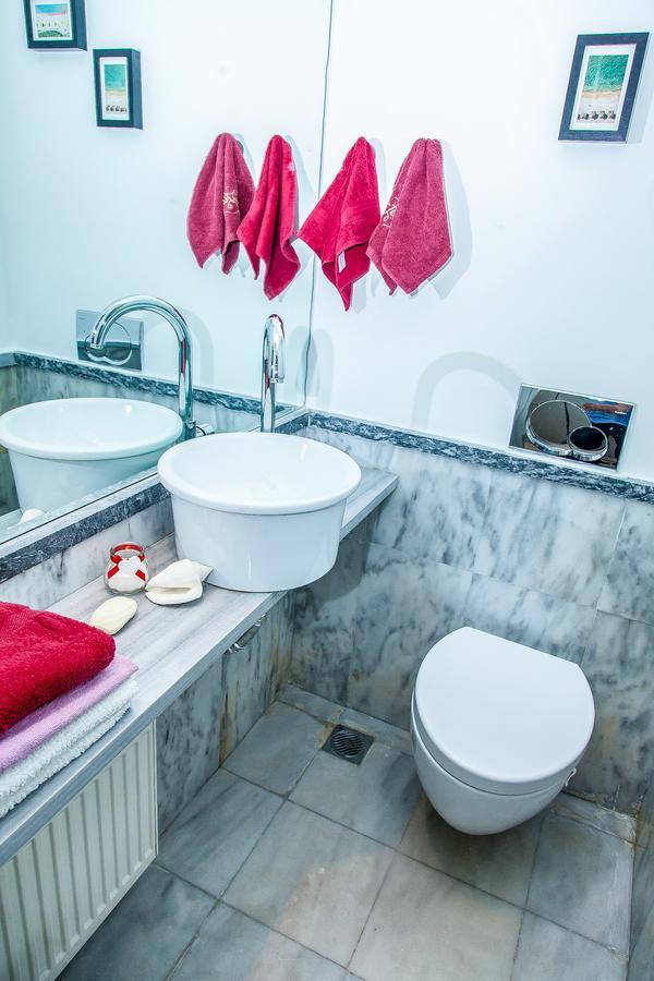 Alpha Boutique Apartment Next To Athens Museum Esterno foto